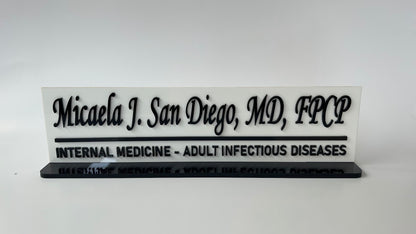 Custom Acrylic Desk Name Plate – Personalized Office Name Sign for Professionals & Executives