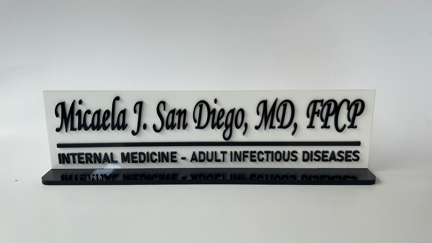Custom Acrylic Desk Name Plate – Personalized Office Name Sign for Professionals & Executives