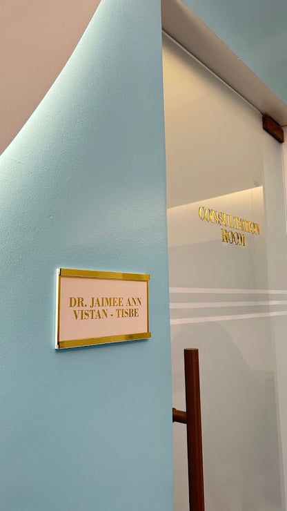 Removable Doctor's Name Room Sign