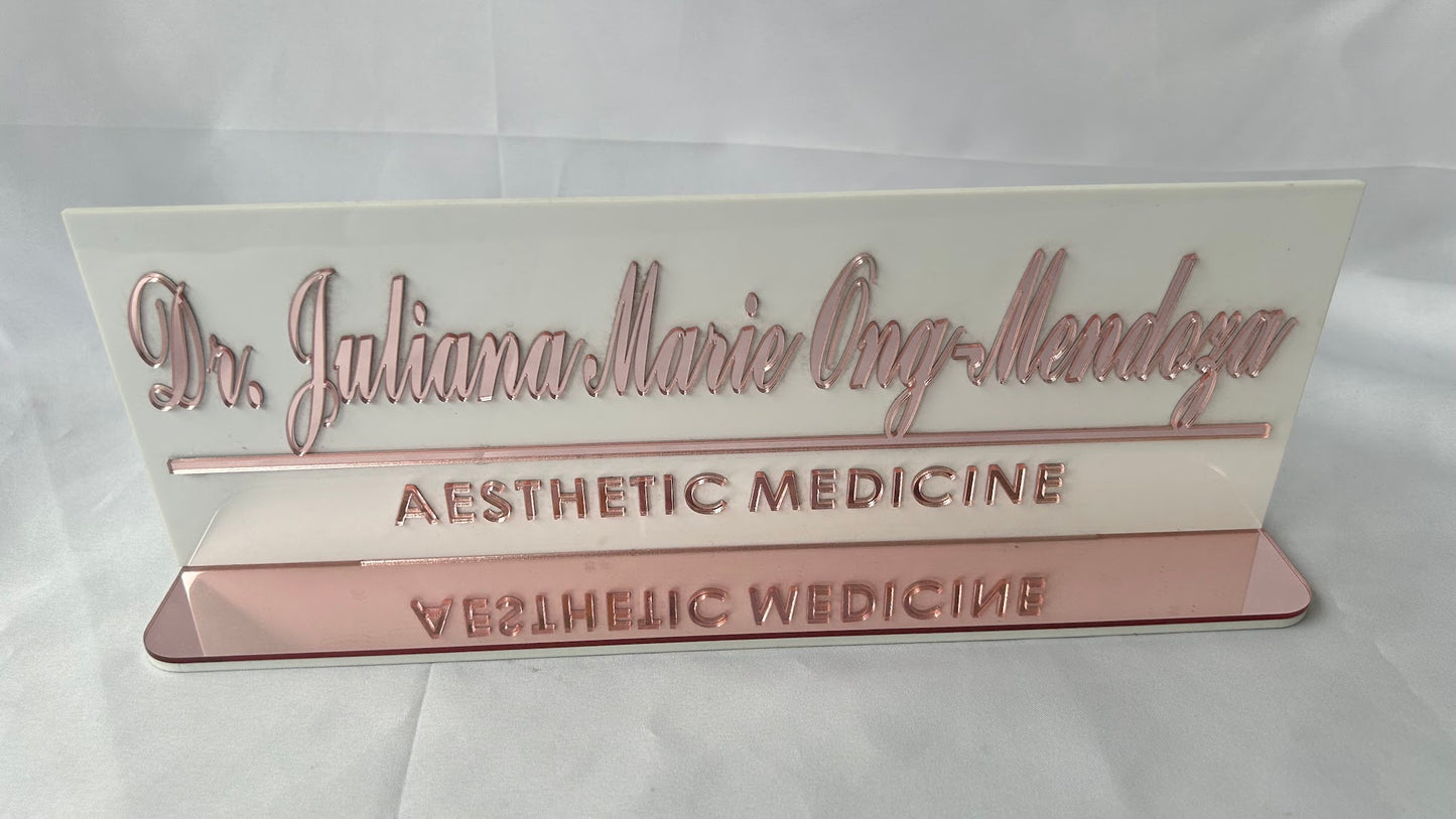 Custom Acrylic Desk Name Plate – Personalized Office Name Sign for Professionals & Executives