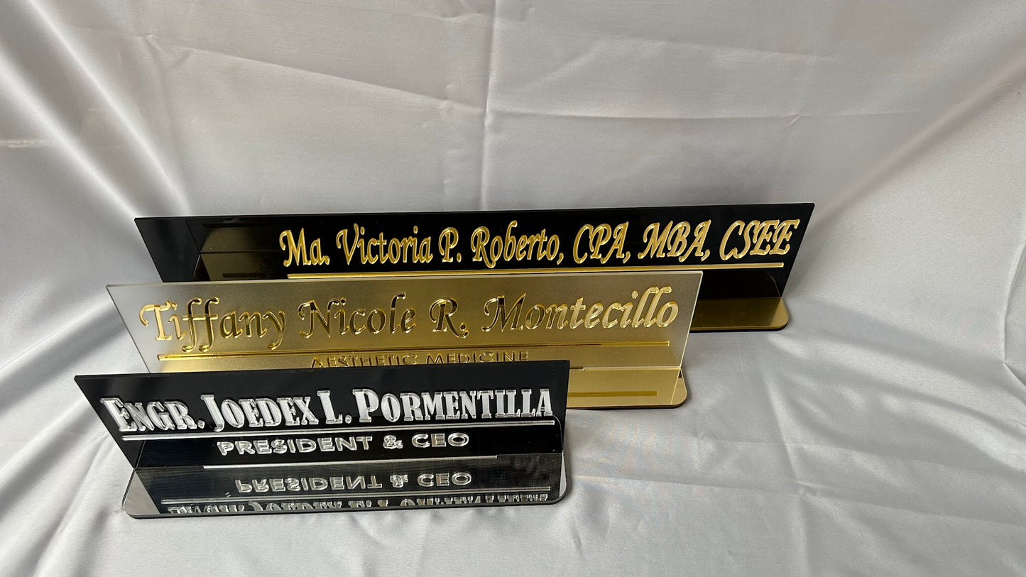 Custom Acrylic Desk Name Plate – Personalized Office Name Sign for Professionals & Executives